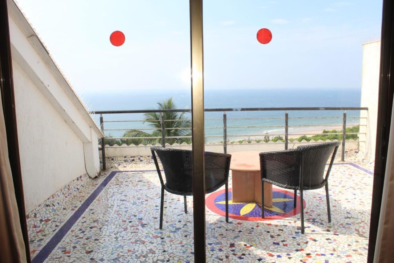 Abhishek Beach Resort And Spa Ganpatipule Exterior photo