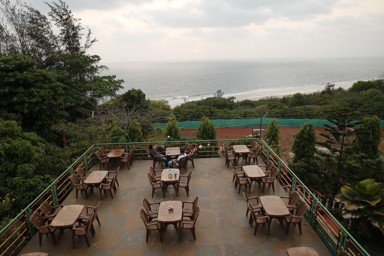 Abhishek Beach Resort And Spa Ganpatipule Exterior photo