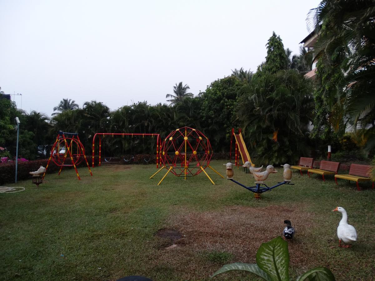 Abhishek Beach Resort And Spa Ganpatipule Exterior photo